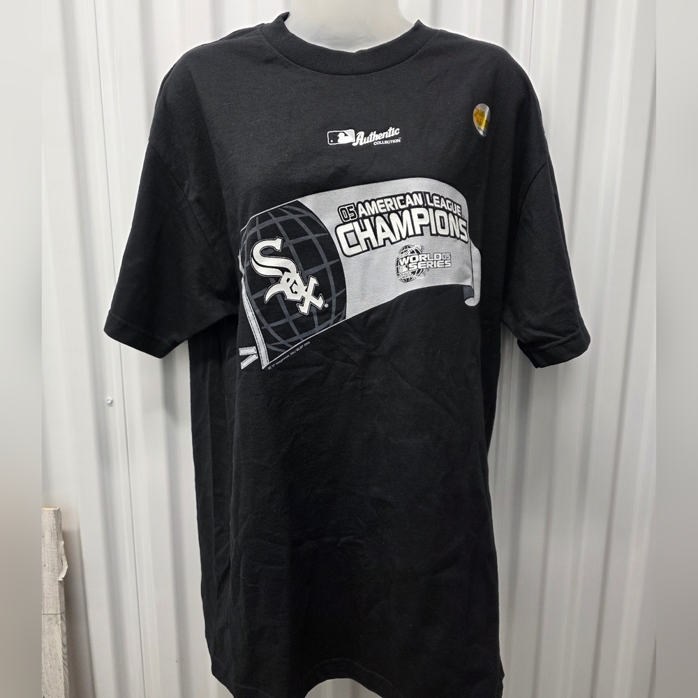 Chicago White Sox Black Graphic T-Shirt